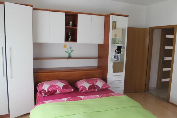 Apartments Roko Kolinda بيبينيا المظهر الخارجي الصورة